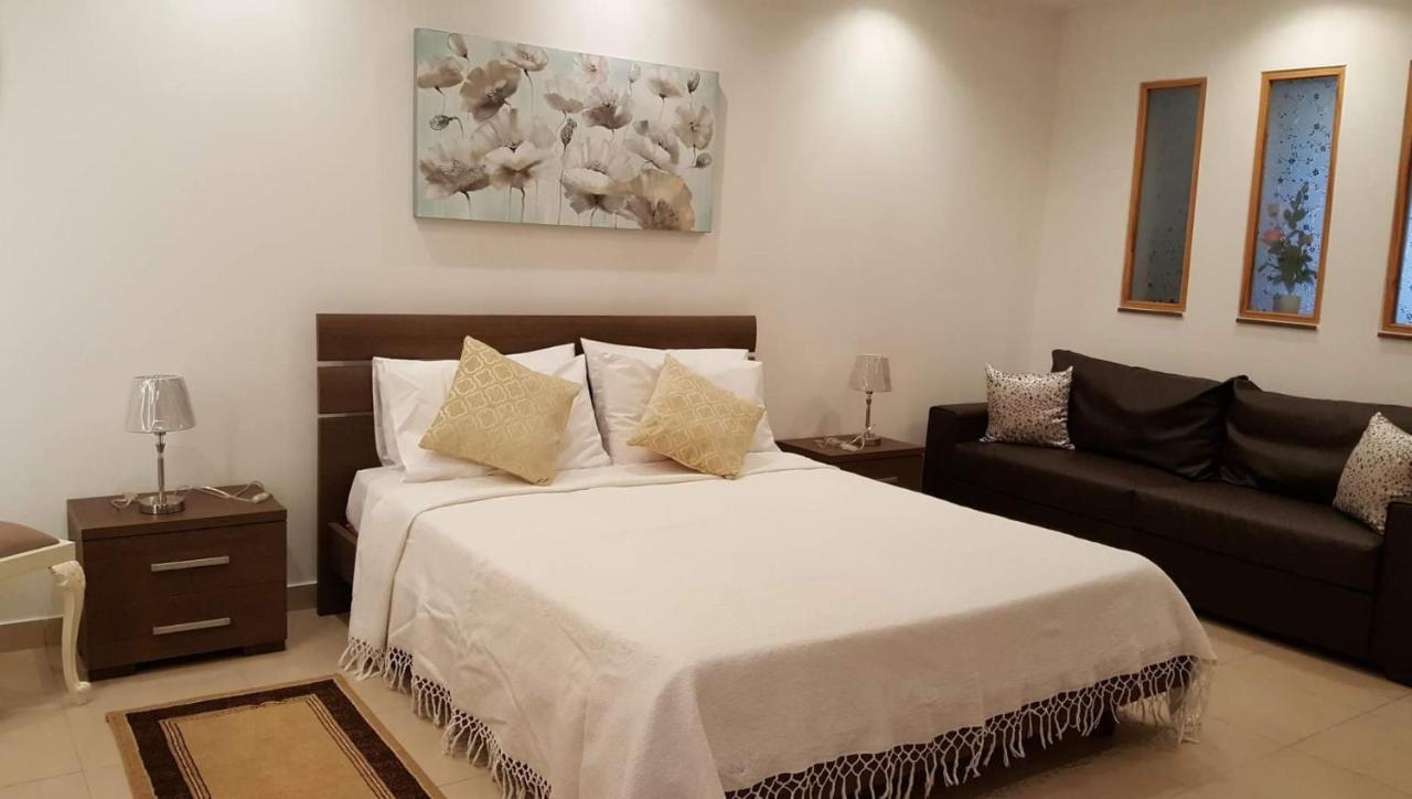 White Pearl Apart 5 Марсахлок Екстериор снимка